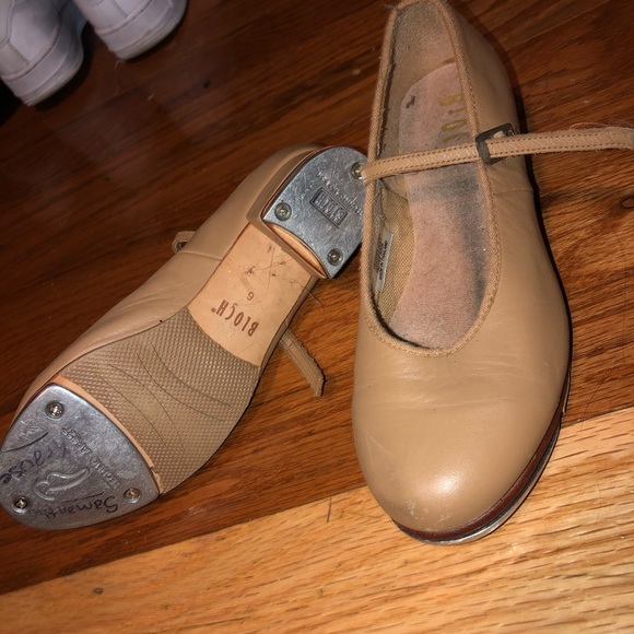 Tap shoes - Picture 2 of 3